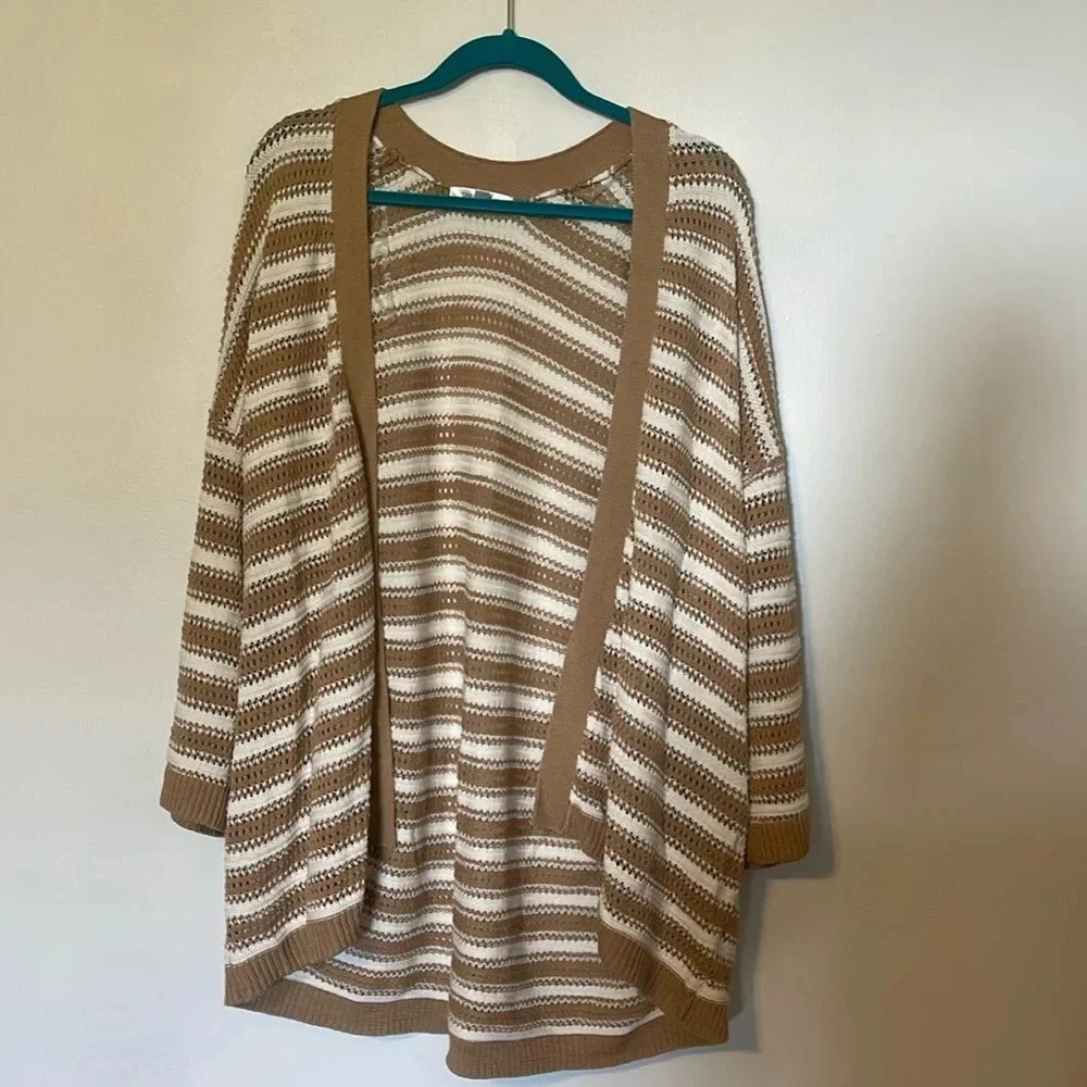 Daily thread cream and beige knitted sweater cardigan NWT